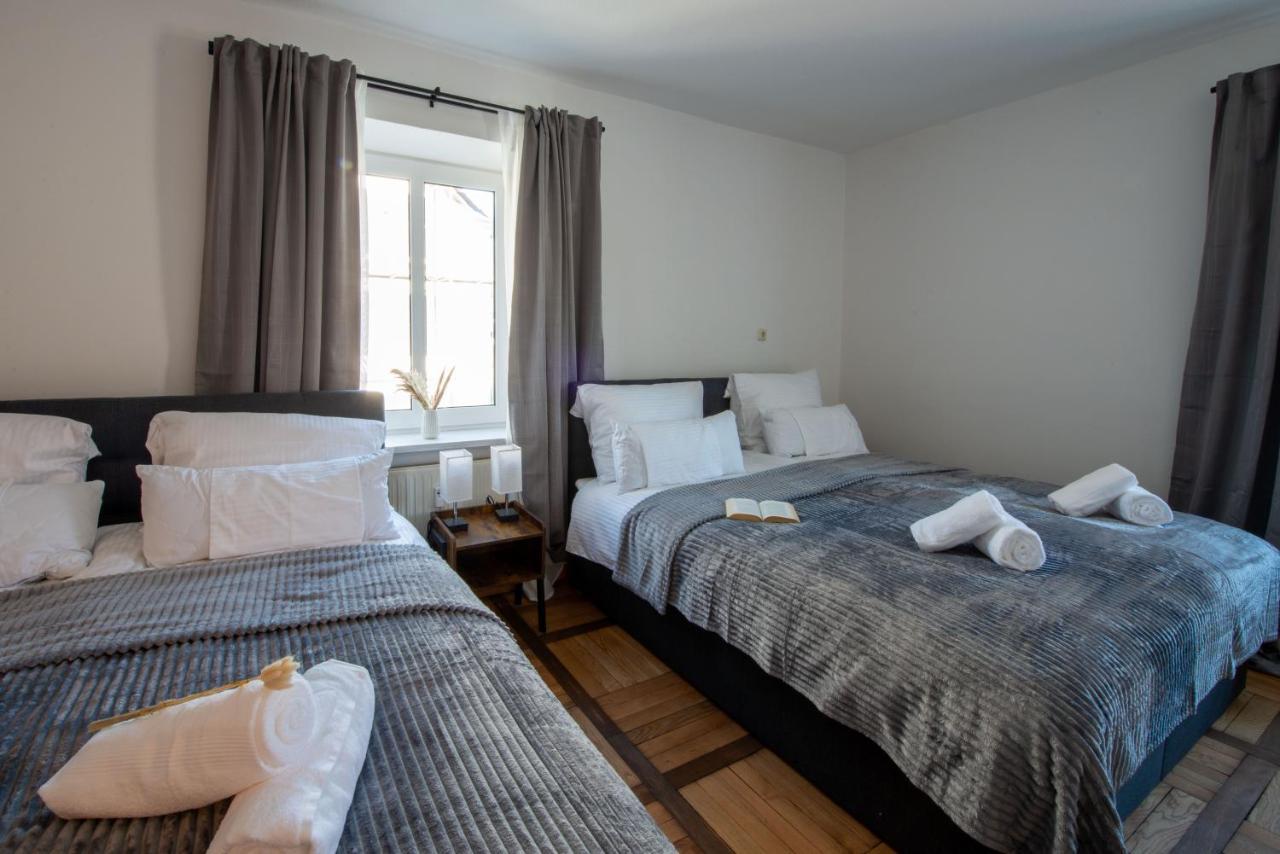 Bessa Homes 6 Personen 2 Schlafzimmer, 3 King Size, Betten, Balkon, Kueche Haag in Oberbayern Eksteriør billede
