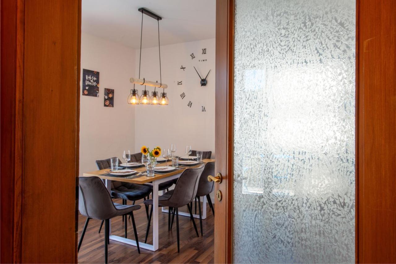 Bessa Homes 6 Personen 2 Schlafzimmer, 3 King Size, Betten, Balkon, Kueche Haag in Oberbayern Eksteriør billede