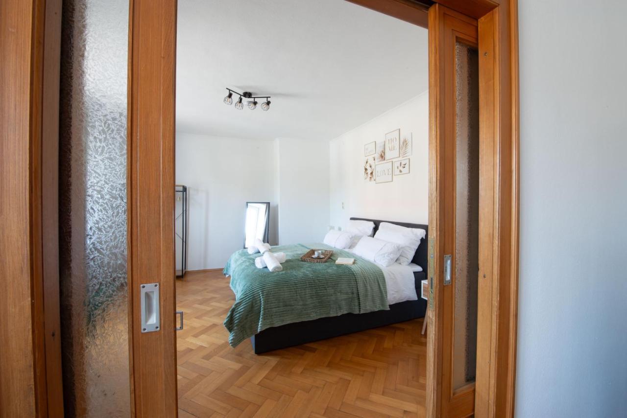 Bessa Homes 6 Personen 2 Schlafzimmer, 3 King Size, Betten, Balkon, Kueche Haag in Oberbayern Eksteriør billede
